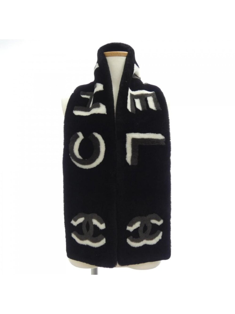 Chanel Shearling Scarf Black